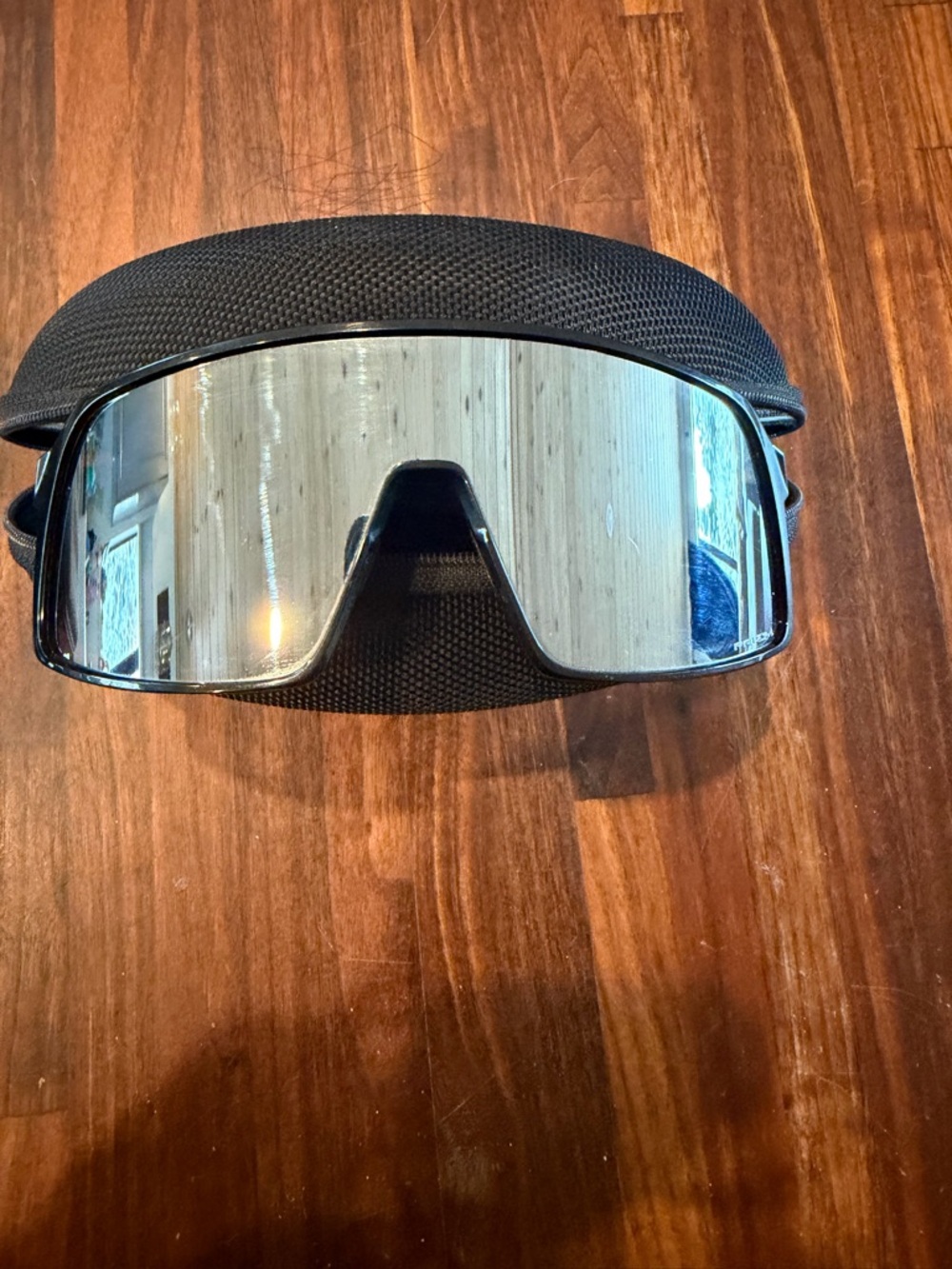 Oakley Sutro Sunglasses. Prizm Black Lens satin black frame